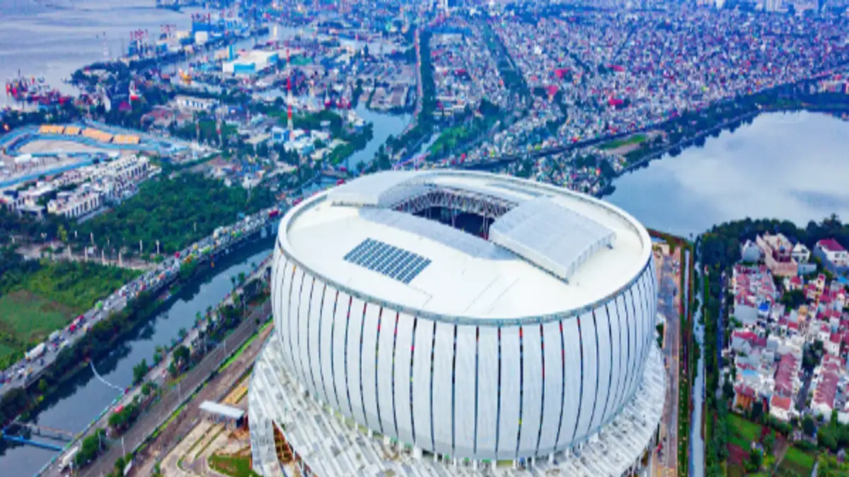 Jakarta International Stadium (JIS), venue olahraga dan hiburan dengan kapasitas terbesar di Indonesia. (Traveloka)