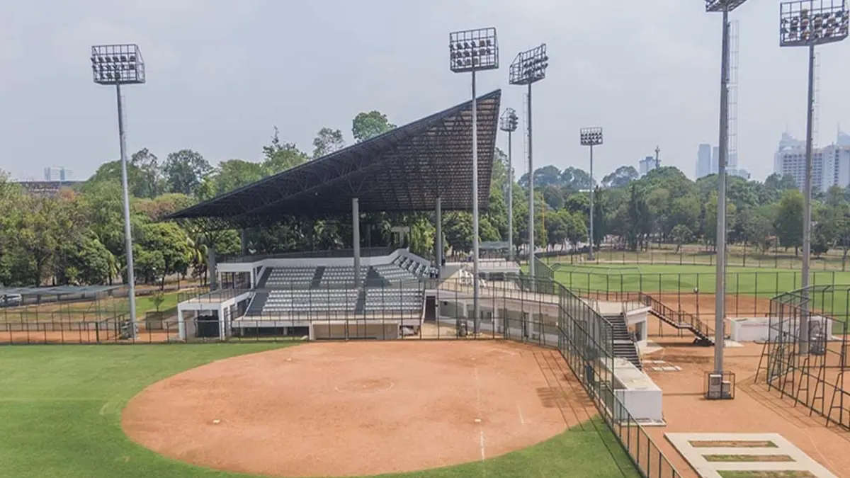 Stadion Softball GBK, salah satu spot andalan pengunjung saat datang sepulang kerja. (Dok GBK)