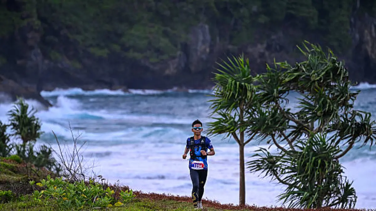 Dari city run, fun run, sampai marathon, tren lari makin naik daun di kalangan anak muda urban. (Getty Images)