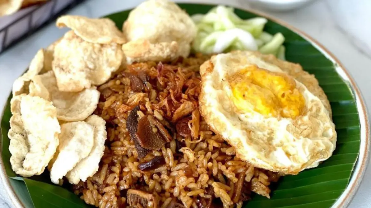 Nasi goreng babat, menu sederhana dengan cita rasa kompleks. (selerameneer)
