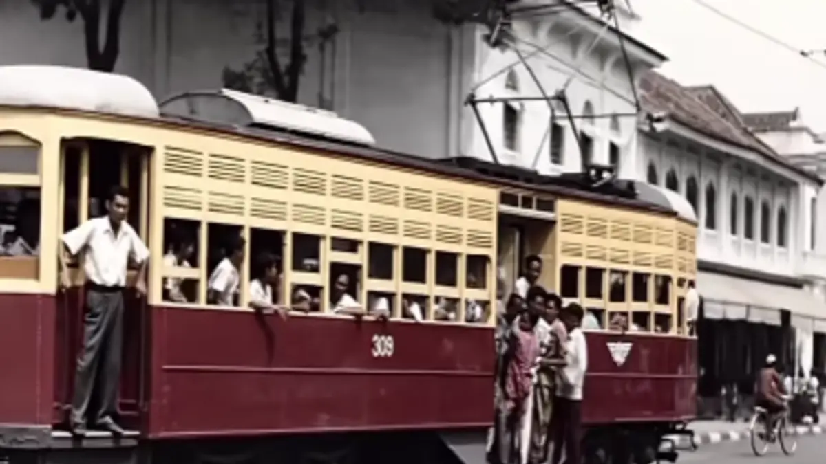 Trem di Jakarta tahun 1950an (ss reels @indonesiatempodulu_)