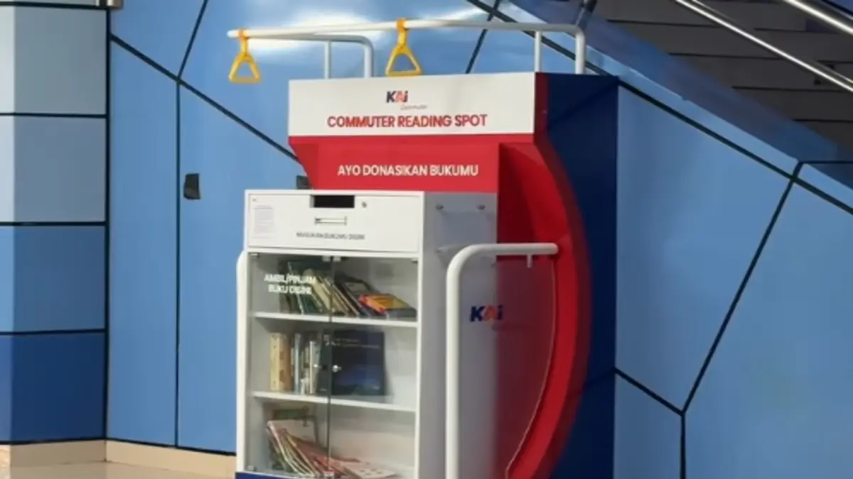 Commuter Reading Spot yang ada di 10 stasiun KRL Commuter Line (Instagram @jktonthespot)