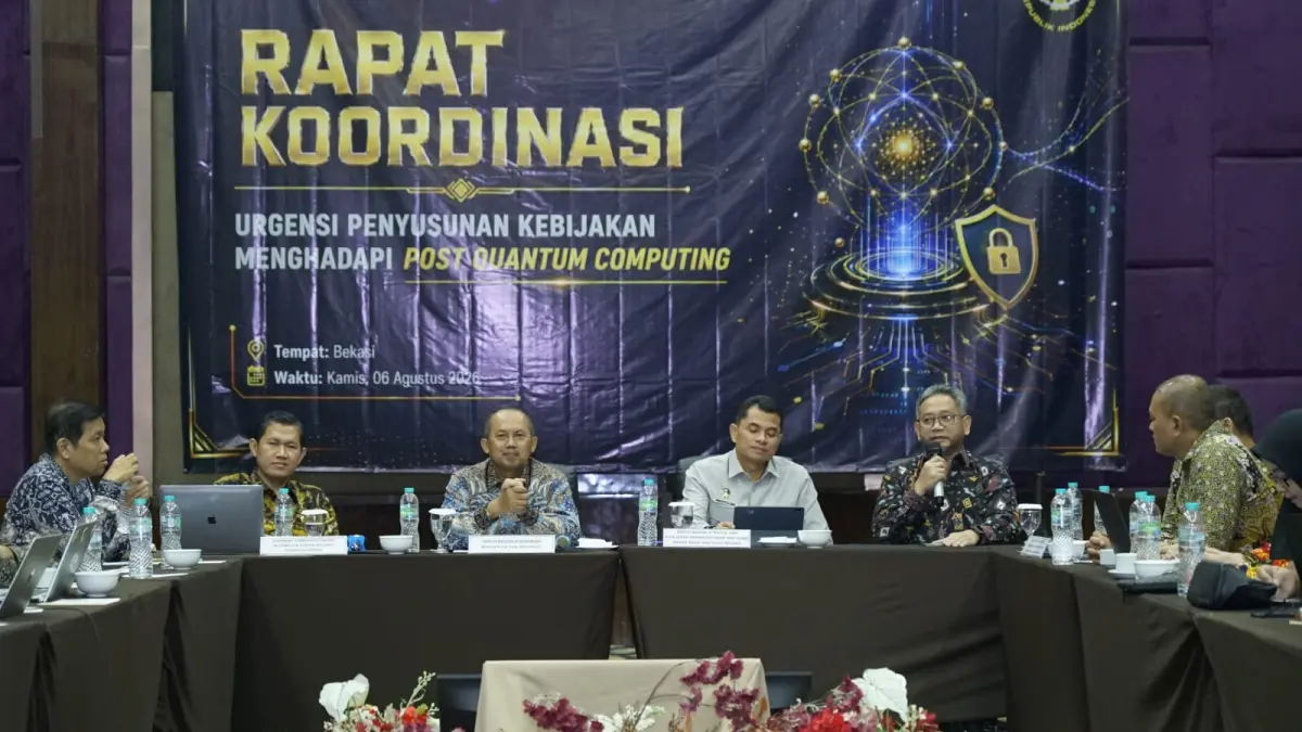Kemenko Polkam, BSSN, Telkom, serta perwakilan kementerian, lembaga, industri, akademisi, dan komunitas keamanan siber memperkuat kolaborasi nasional melalui Rapat Koordinasi Urgensi Penyusunan Kebijakan Menghadapi Post-Quantum Computing (PQC), Kamis (6/8). (Istimewa)