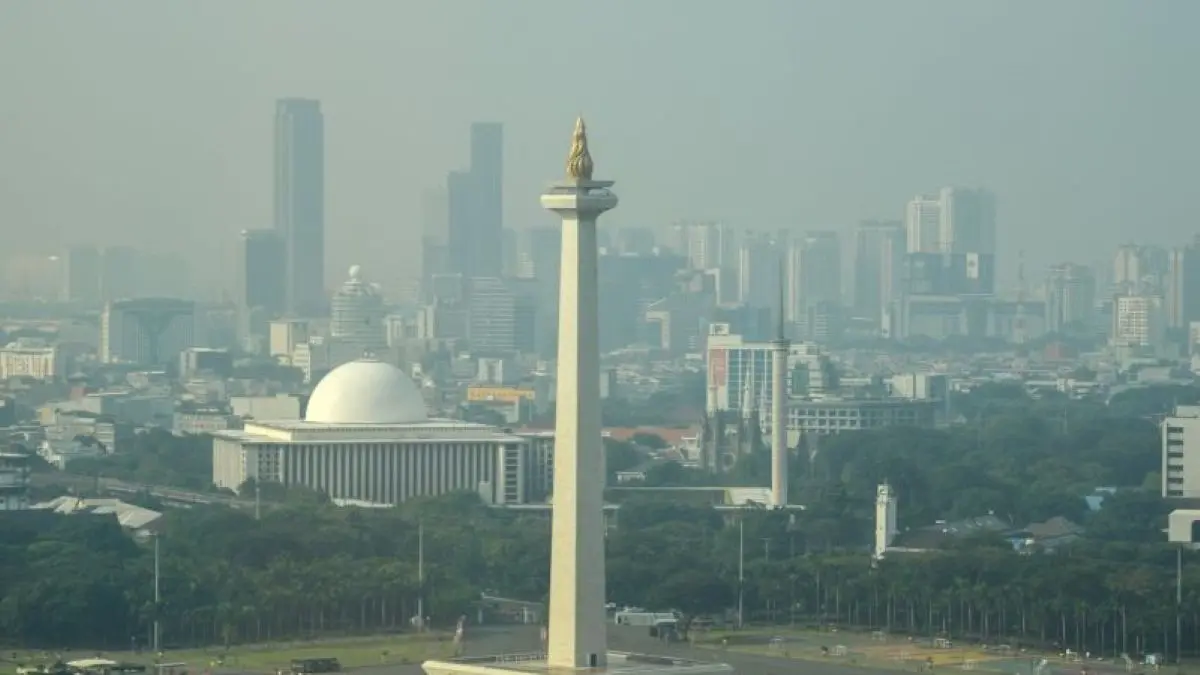 Ilustrasi polusi udara di Jakarta. (M Risyal Hidayat/Antara)