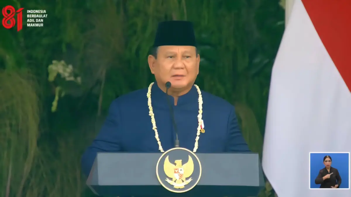 Presiden Prabowo Subianto memimpin Upacara Detik-detik Proklamasi HUT ke-81 RI di Istana Merdeka, Jakarta, Senin (17/8). (Youtube Setpres)