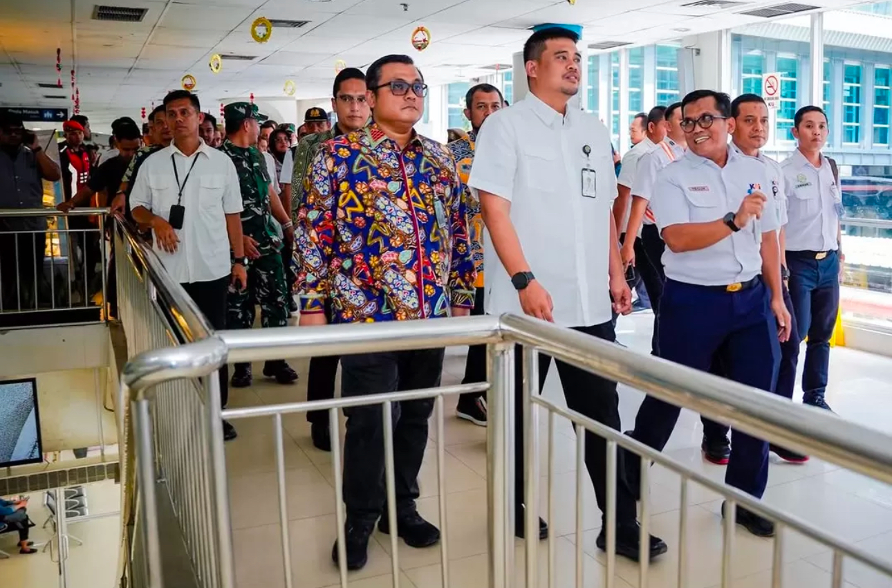 Wali Kota Medan Bobby Nasution saat peresmian overpass di Jalan Stasiun KA Kota Medan. (Diskominfo Medan)