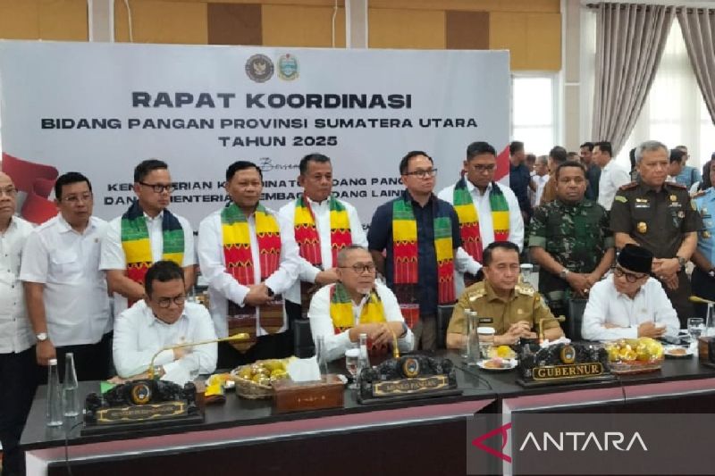 Pemerintah Provinsi Sumatera Utara melaporkan kepada pemerintah pusat bahwa wilayah itu mengalami kekurangan sekitar 3.142 tenaga penyuluh pertanian yang tersebar di 33 kabupaten/kota. (Anggi/Antara)